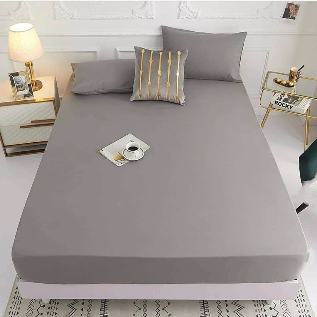 Grey Cotton Bedsheet with 4 Pillow Cases