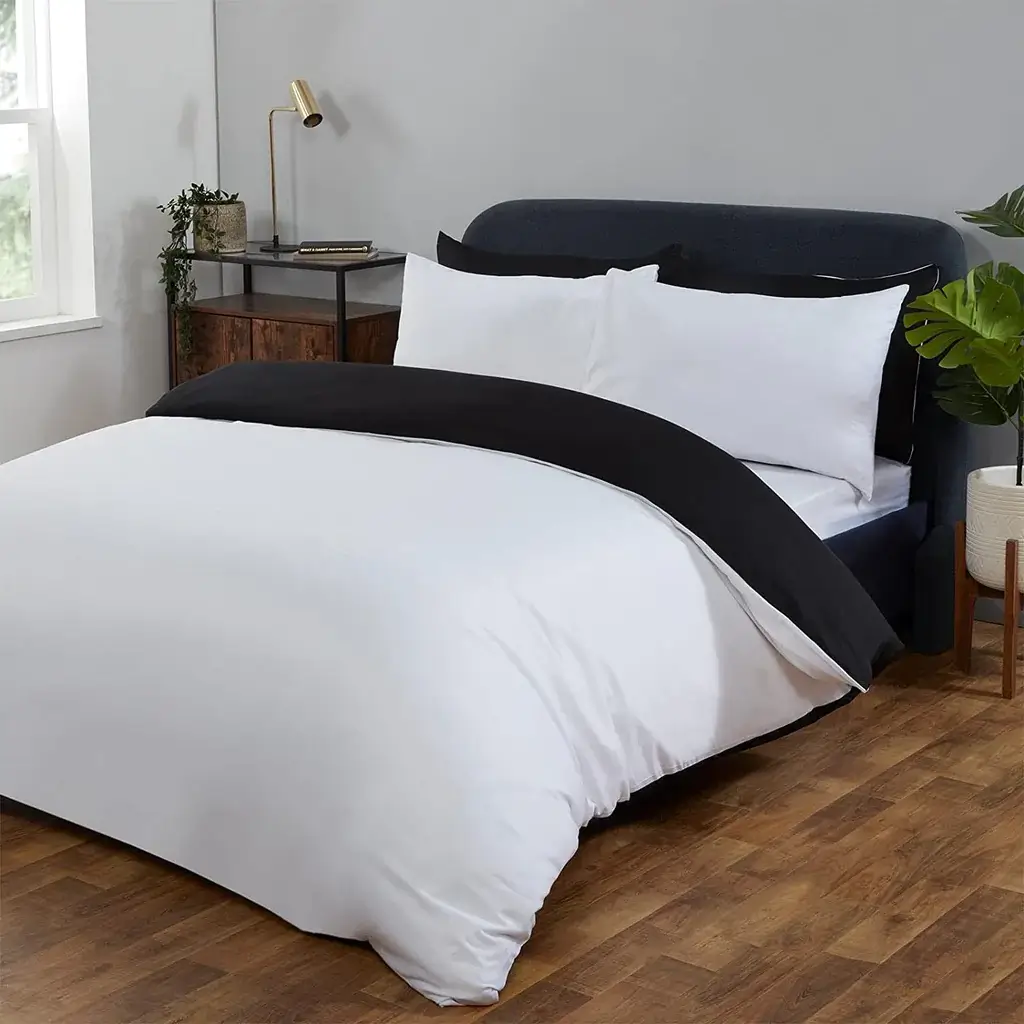 Polish Bedsheet Set-White & Black